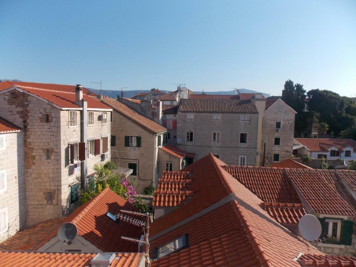 Soukki Town Centre Suites 1 Split Exterior foto